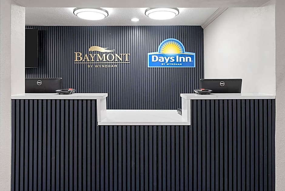 Baymont by Wyndham Davenport