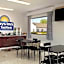 Days Inn & Suites by Wyndham Byram