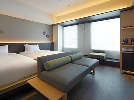 Corner Twin Room