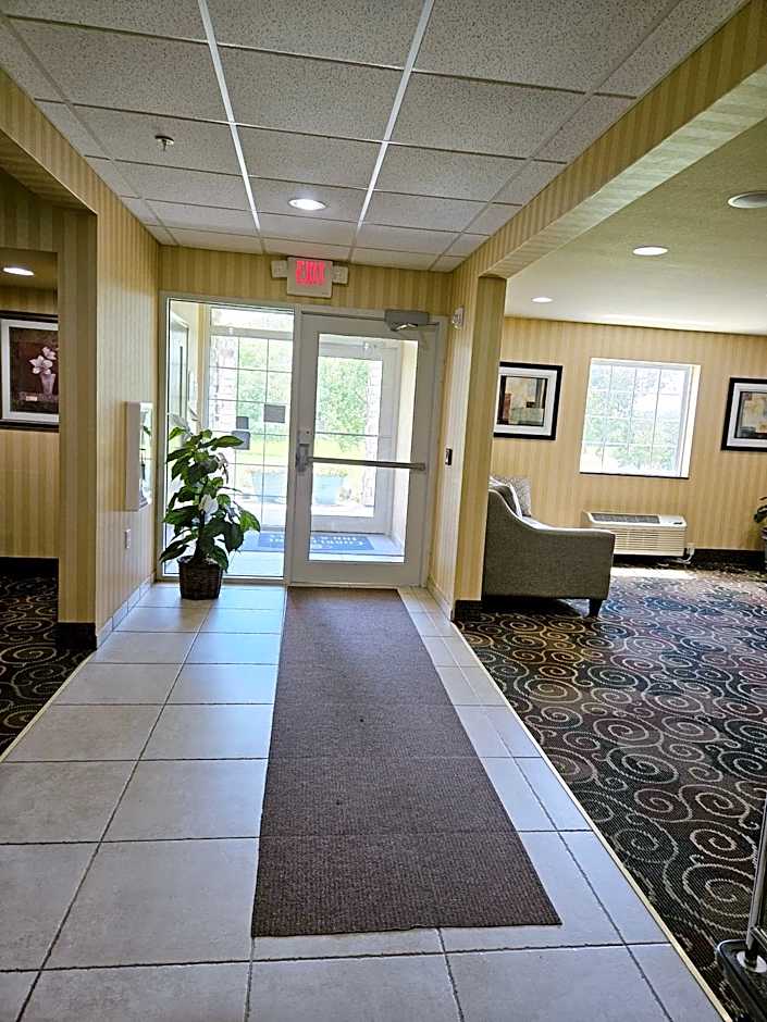 Cobblestone Inn & Suites - Bloomfield