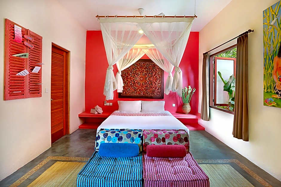 PinkCoco Uluwatu - Constant Surprises & for Cool Adults Only