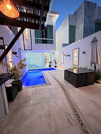Casa Brilho da Lua - 3 Suítes, apenas 300m da Praia