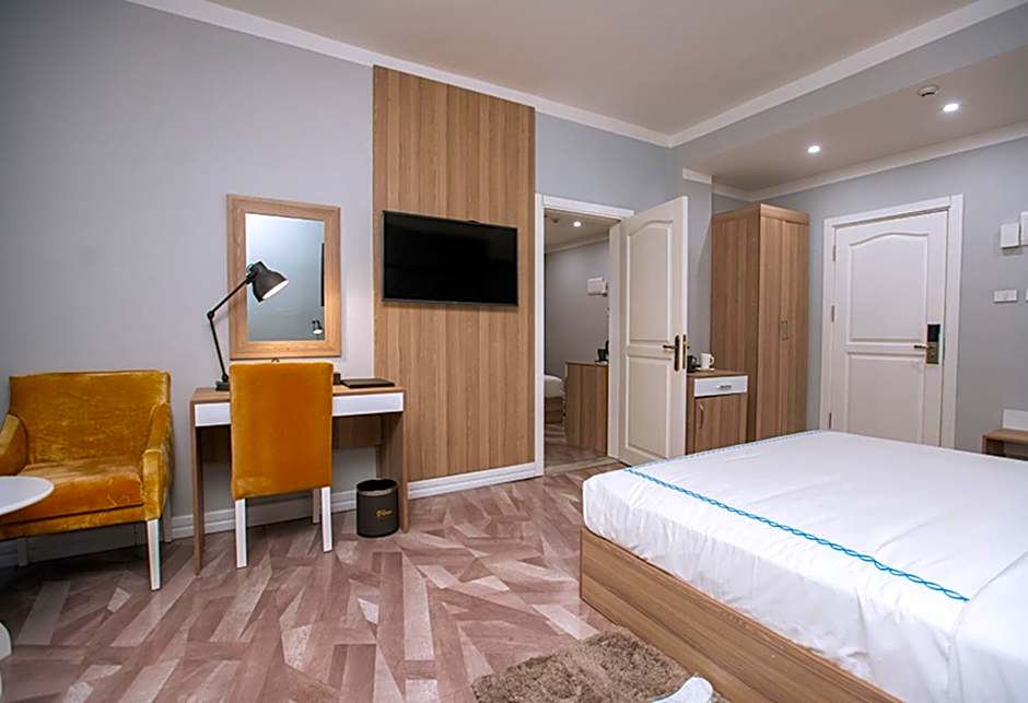 Vibes Hotel and Spa