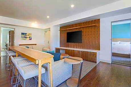 Studio Commons, 4 Bedroom Suite