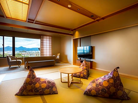 Deluxe Room with Tatami Area and Open-Air Bath B - Non-Smoking