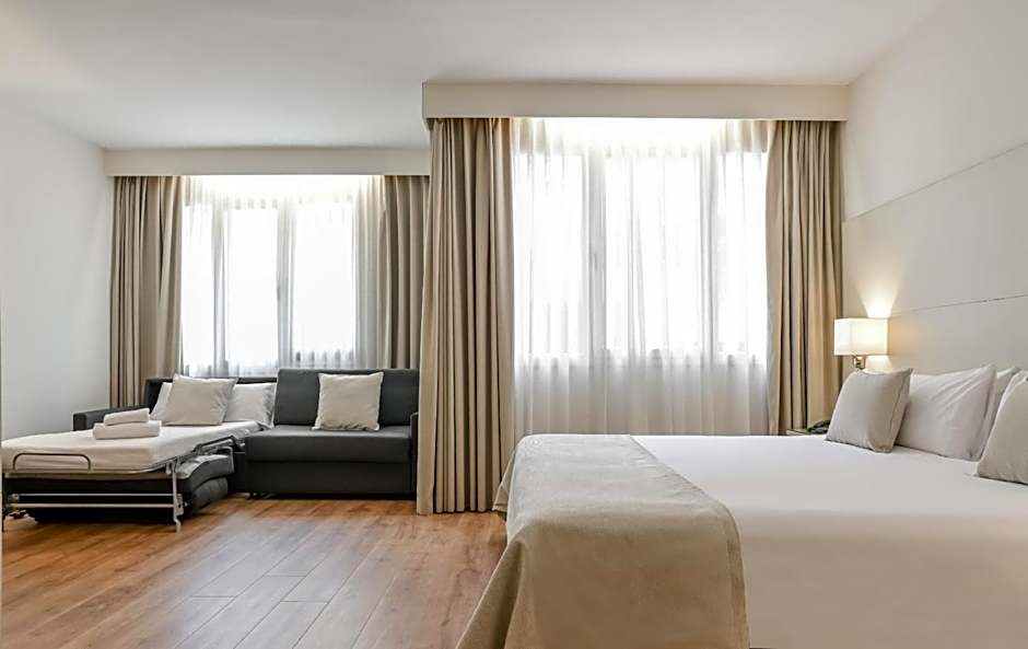 Aparthotel Mariano Cubi