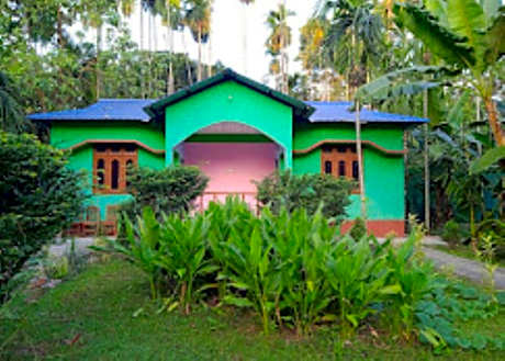 Rhino Cottage Manas