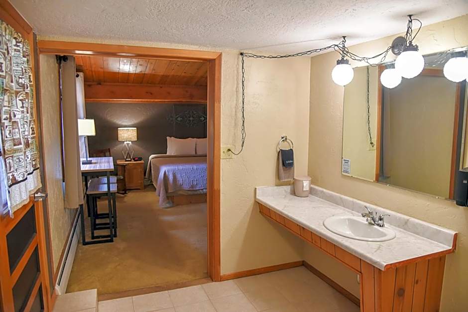 Alpine Lodge Red River