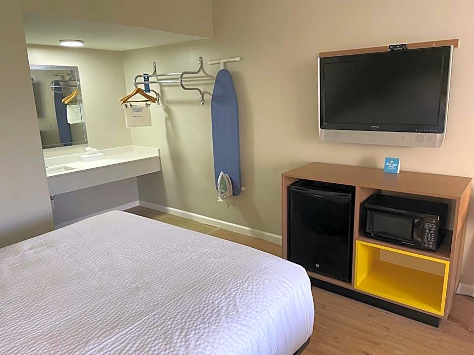 Days Inn by Wyndham Valdosta/Near Valdosta Mall