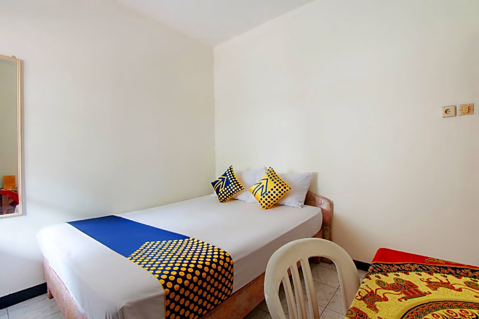 SPOT ON 3218 Bee Palm Family Syariah