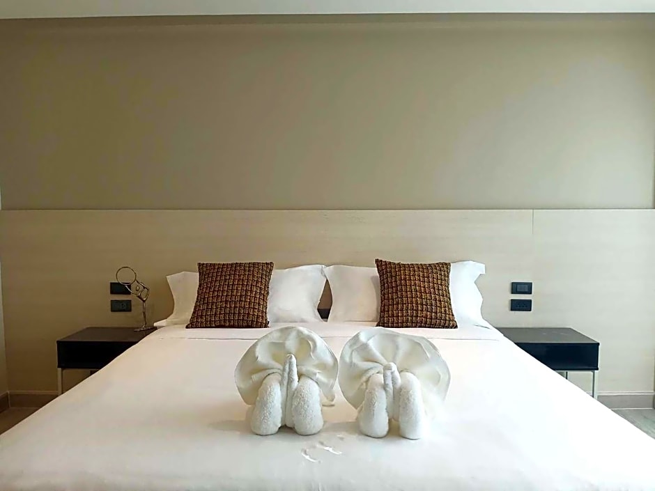 The 9 Residence Hotel