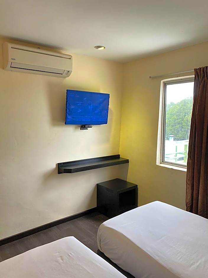 M Season Boutique Hotel