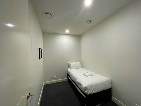 Two-Bedroom Superior Apartment with Queen Bed + Single Bed + Trundle - Limited service