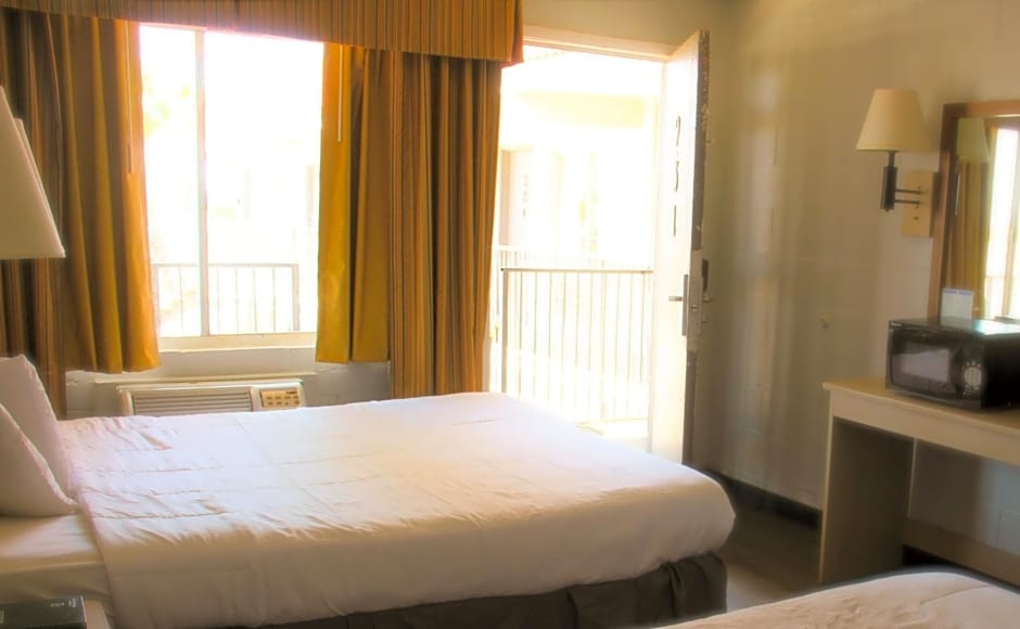 Minsk Hotels - Extended Stay, I-10 Tucson Airport