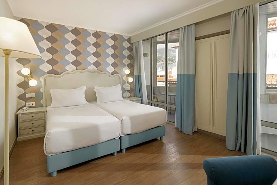 Zdjęcie 1 z 8 — Superior 2 Beds, Balcony
