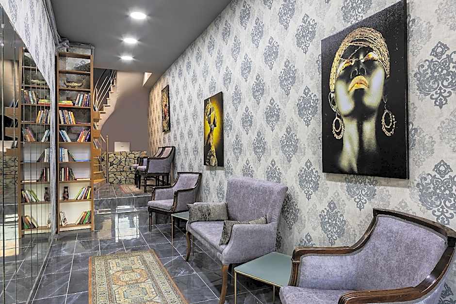 Dove Hotel