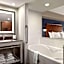 Wyndham Grand Fallsview Hotel