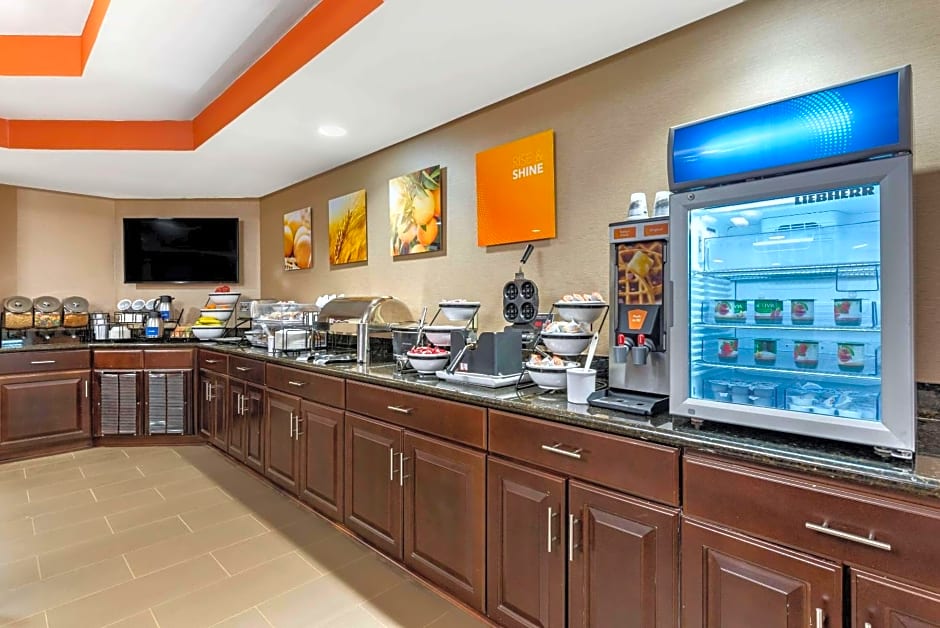 Comfort Inn & Suites Bryant - Benton