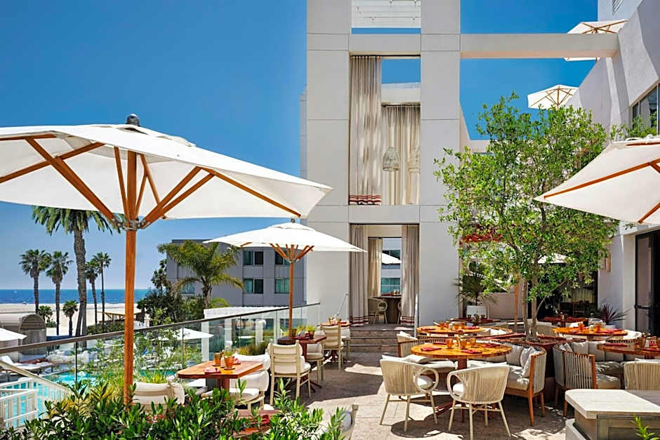 Sandbourne Santa Monica, Autograph Collection