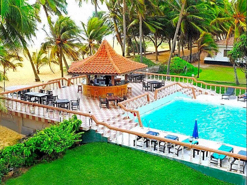 Golden Star Beach Hotel