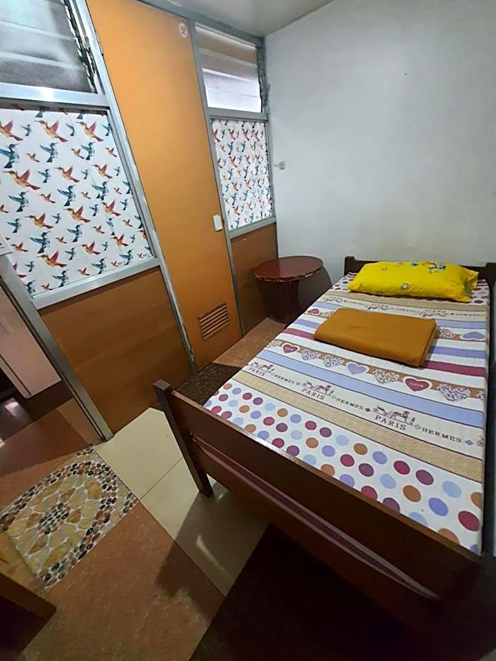ASHBURN'S TRANSIENT BAGUIO - BASIC SLEEP and GO, LIMITED PAY PARKING, SELF SERVICE