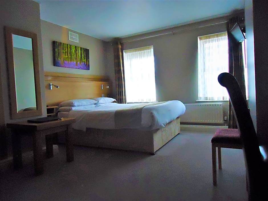 Templemore Arms Hotel