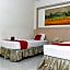 RedDoorz Plus near Sultan Hasanuddin Airport