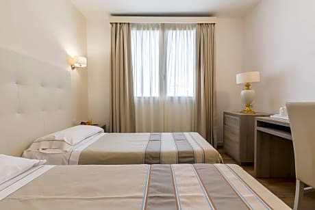 Double Single Use Classic City View