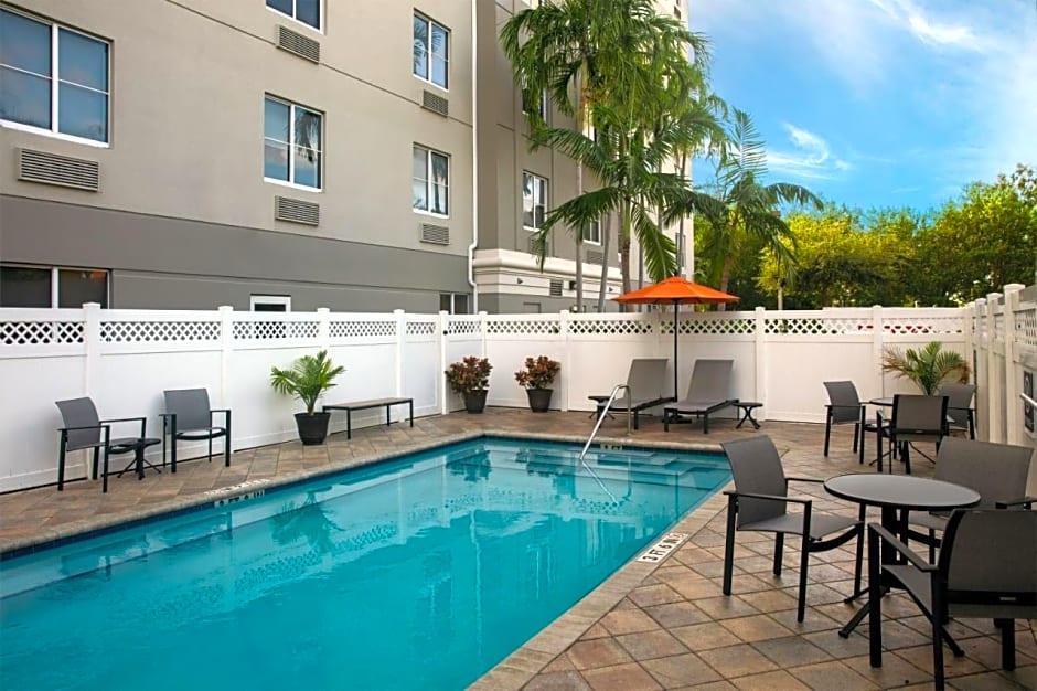 Four Points by Sheraton Fort Lauderdale Airport - Dania Beach