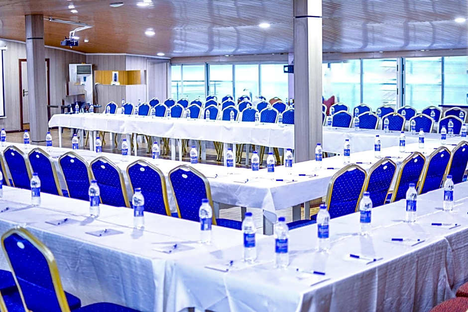 GolfView Suites & Conference Center