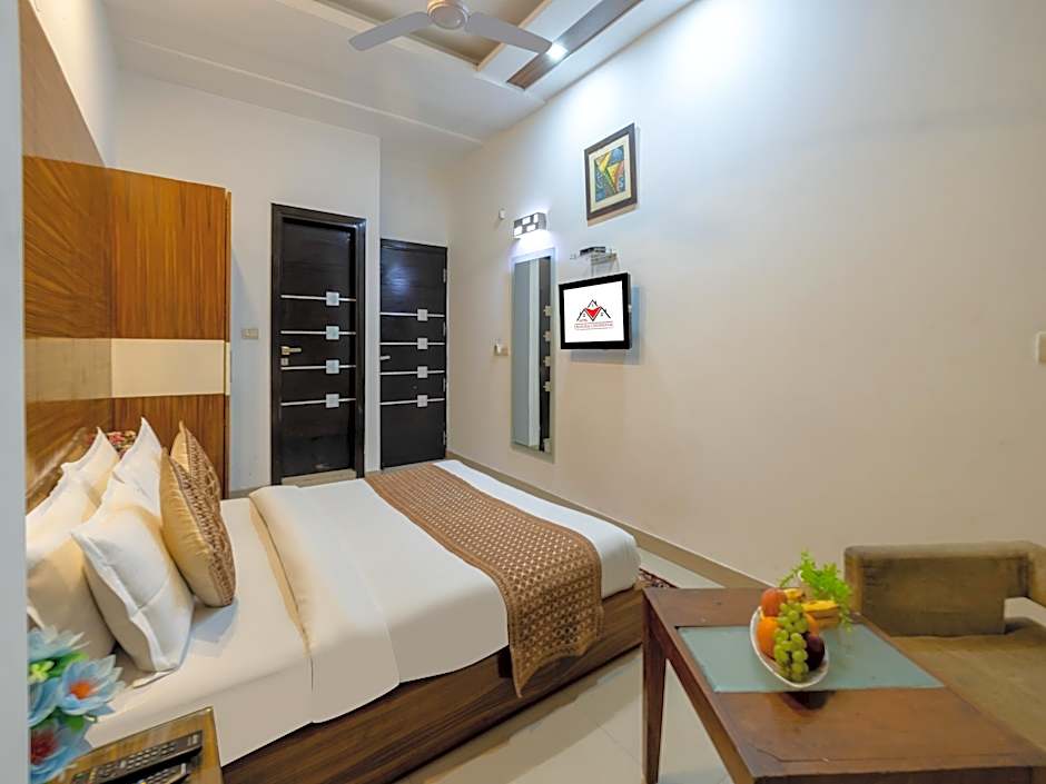 Chanchal Continental Hotel