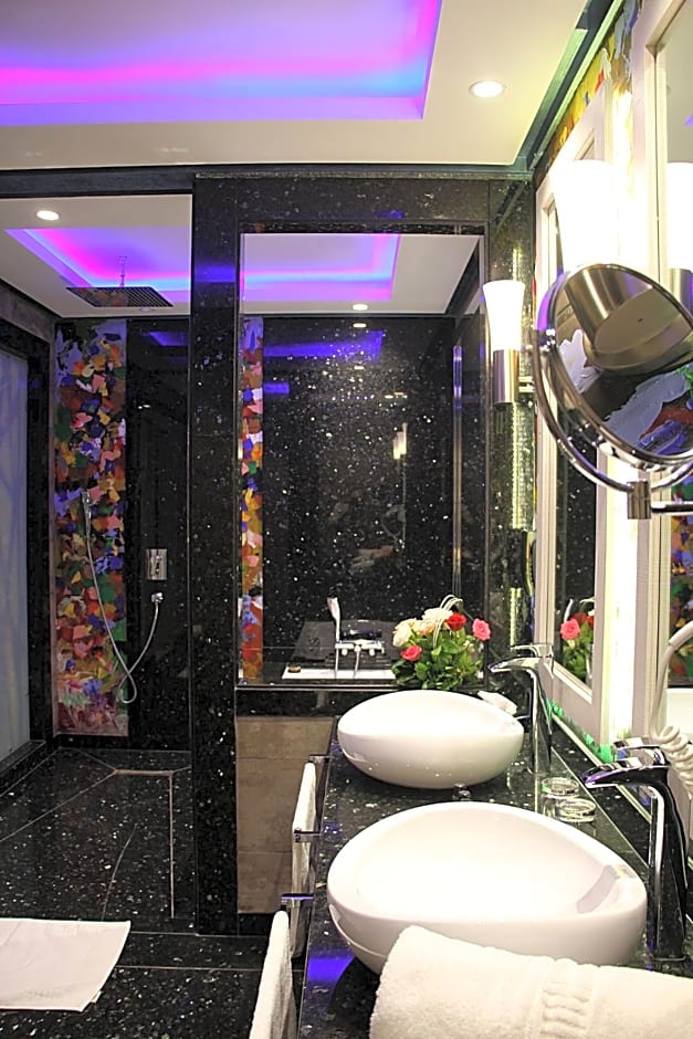 Zaki Hotel