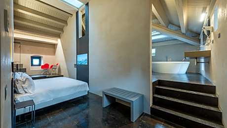 King Suite with Spa Bath