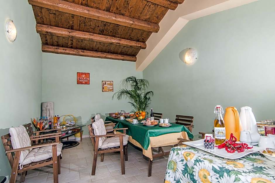 Abbraccio del Carrubo