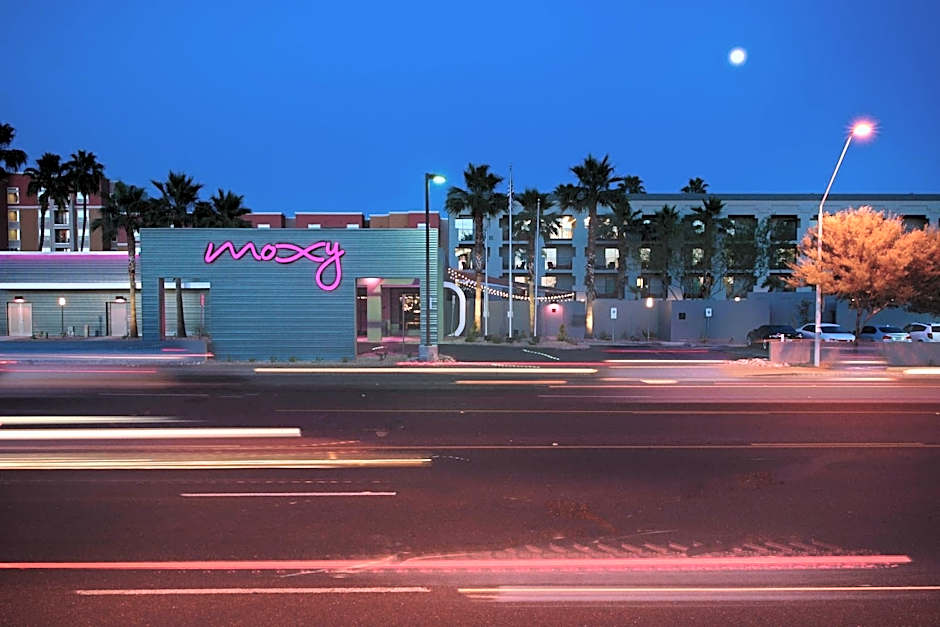 Moxy by Marriott Phoenix Tempe/ASU Area