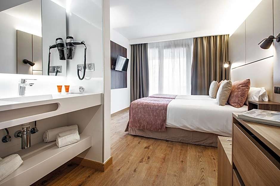 Pierre & Vacances Apartamentos Edificio Eurobuilding 2