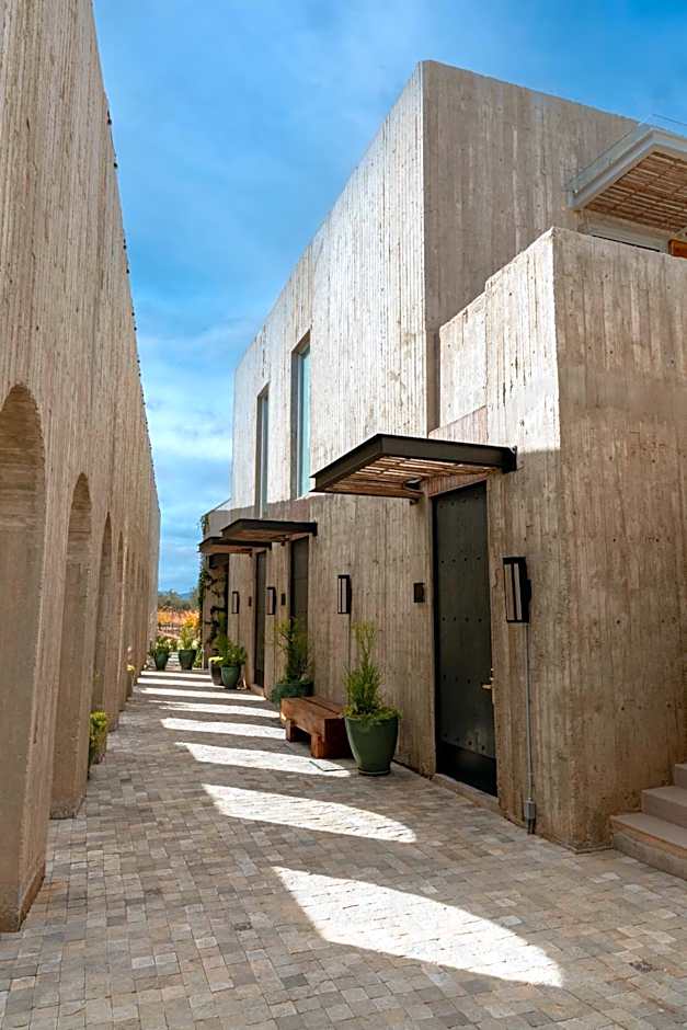 Hotel Andana Winery & Spa