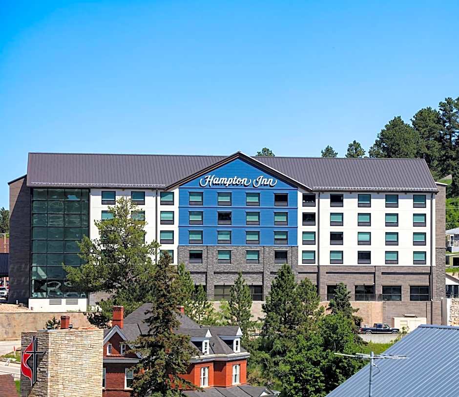 Hampton Inn By Hilton Lead