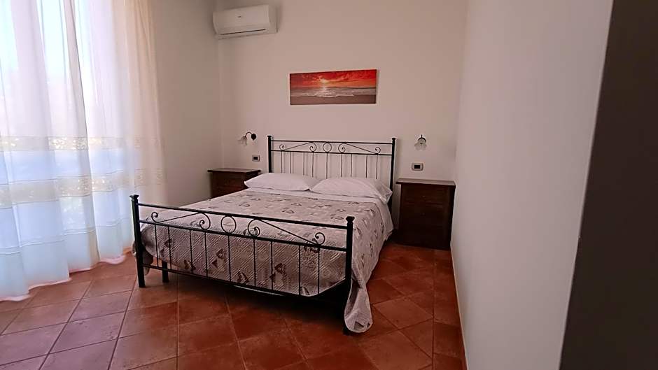 B&B Il Girasole - Rooms & House in country - air conditioned - 1500 meters from historic center