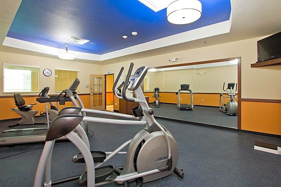 Holiday Inn Express & Suites Denver East-Peoria Street By IHG