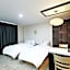 White Tourist Hotel