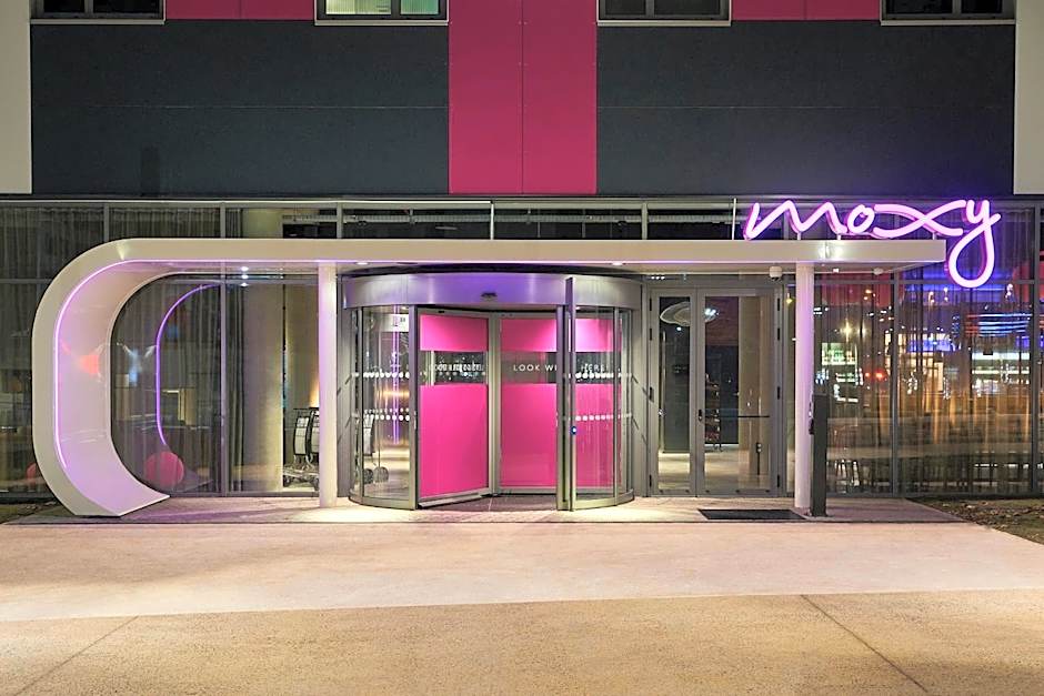 Moxy Paris Charles de Gaulle Airport