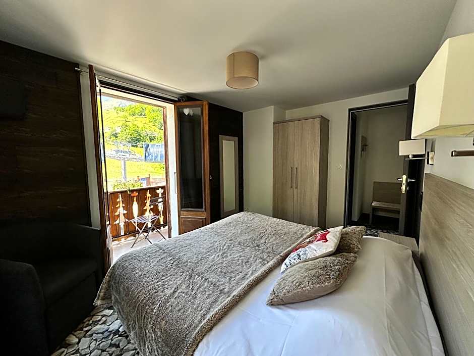 Hôtel-Chalet les Mélèzes