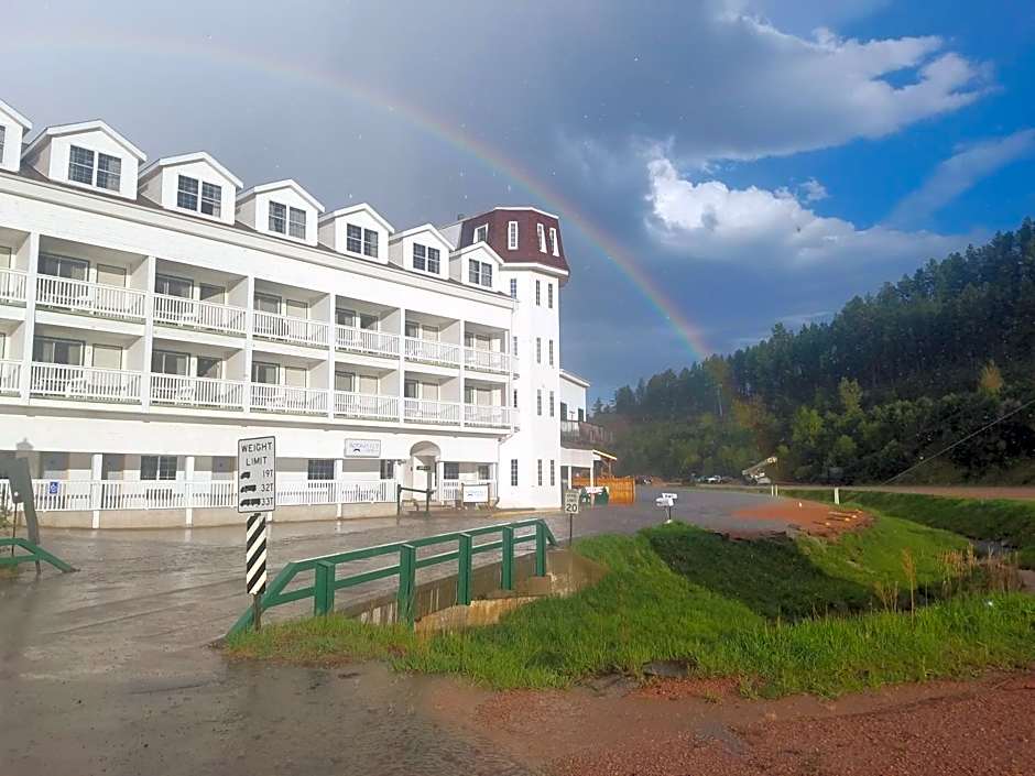 Roosevelt Inn Mount Rushmore