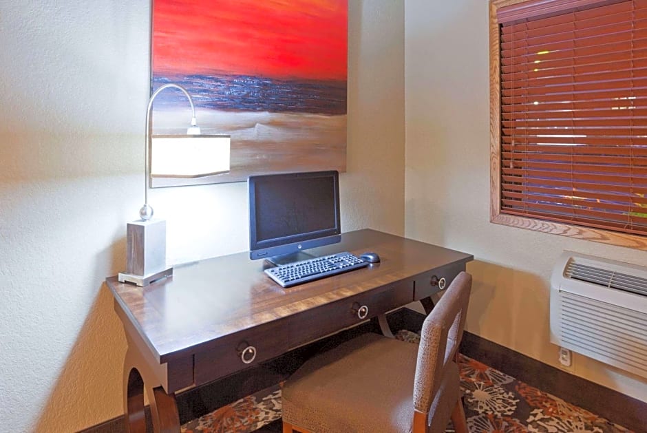 AmericInn by Wyndham Alexandria
