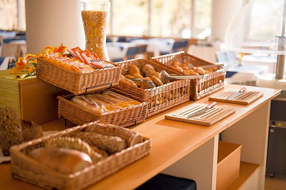 Baltic Zinnowitz - Hotel mit Meerwasserpool und Thermalbad