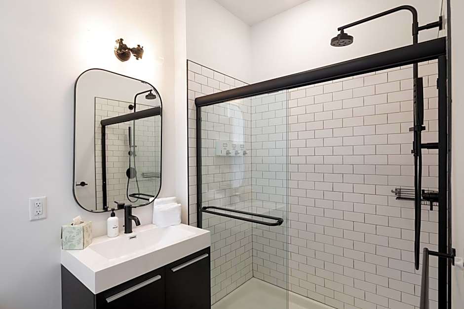 Sosuite at French Quarters - Rittenhouse Square