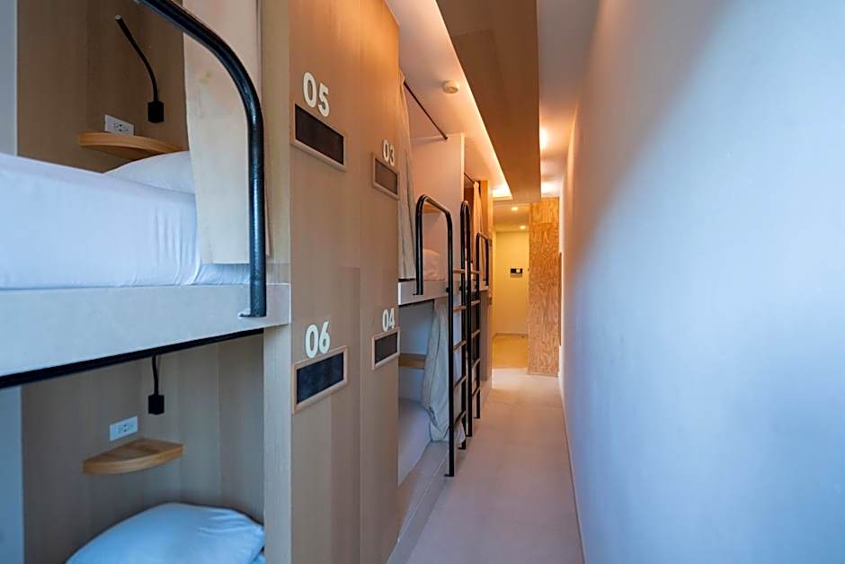 Bed in 12-Bed Mixed Dormitory Room — 6 fotoğraftan 1. fotoğraf