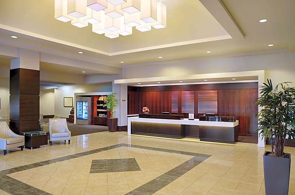 Hilton Winnipeg Airport Suites