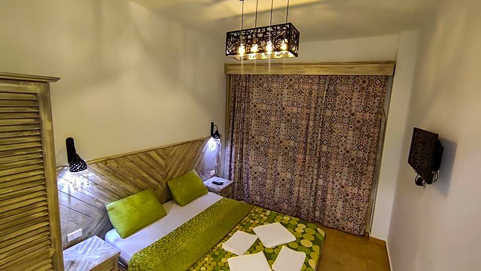 Shams Hotel & Dive Centre